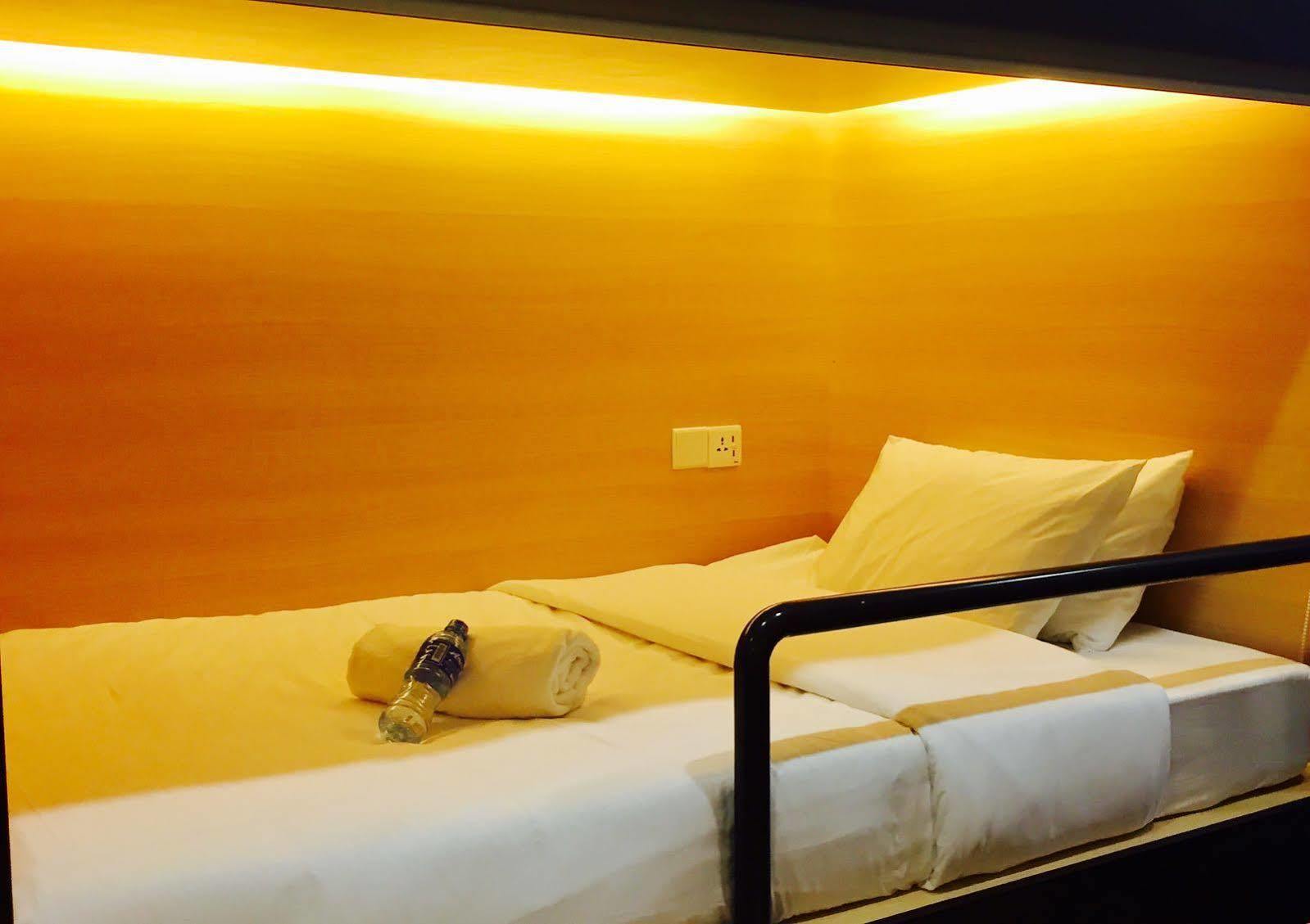 Star Anise Boutique Capsules Hotel Kolombo Bagian luar foto